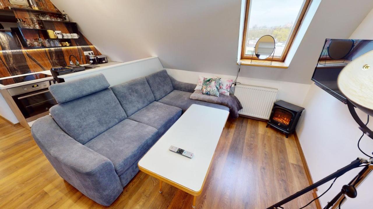 Apartman Atelier Vary V Nove Zrekonstruovanem Dome Karlovy Vary Exterior photo